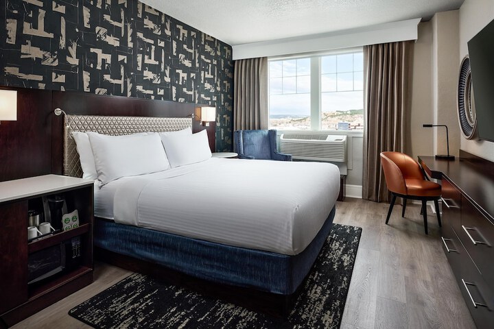 Hotel Alex Johnson Rapid City Curio Collection by Hilton