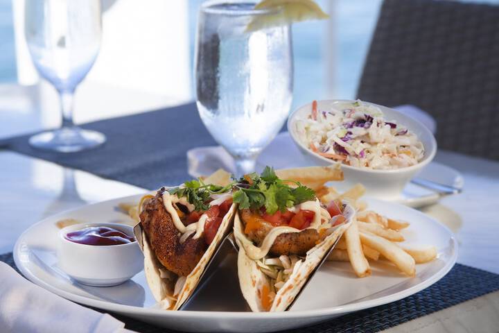 Pier House Resort & Spa
