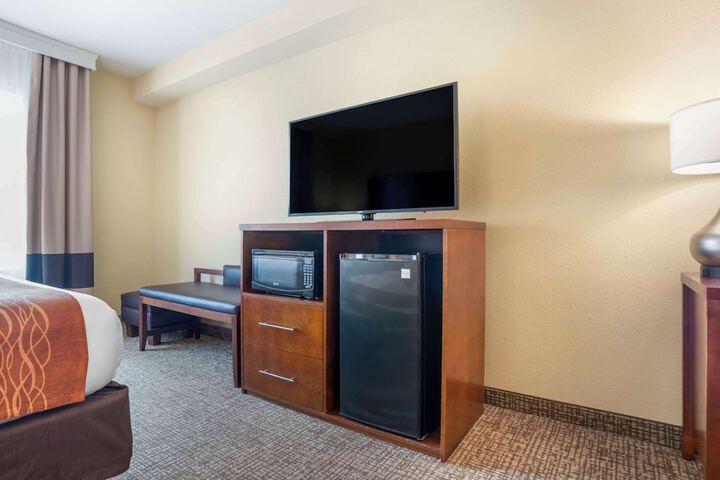 Room 33 of 45