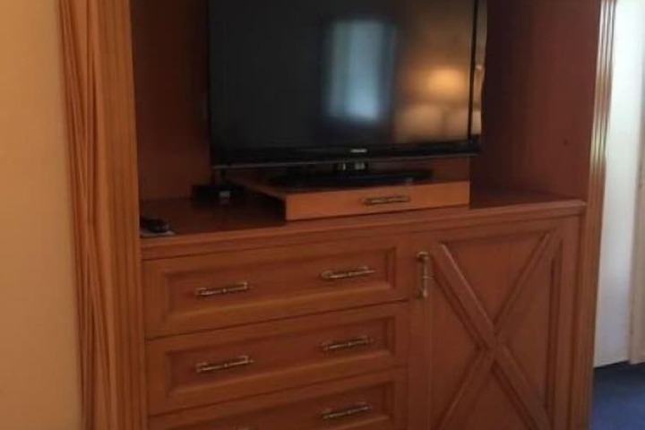 Room 14 of 27