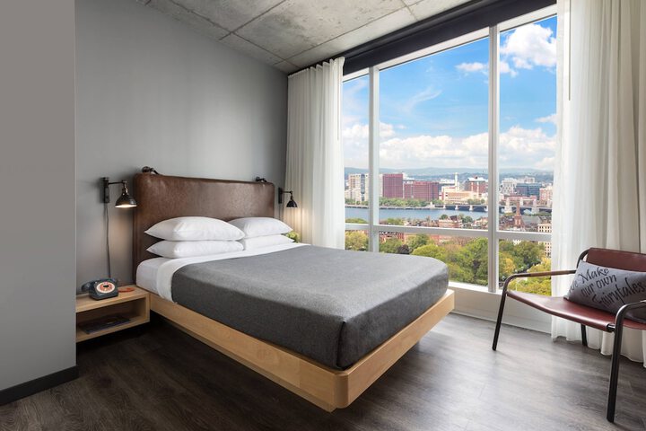 Room 35 of 63