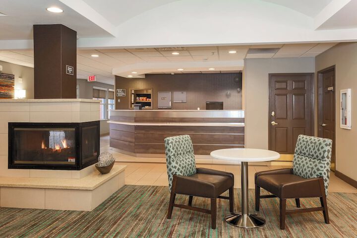 Hotel Interior 8 of 25
