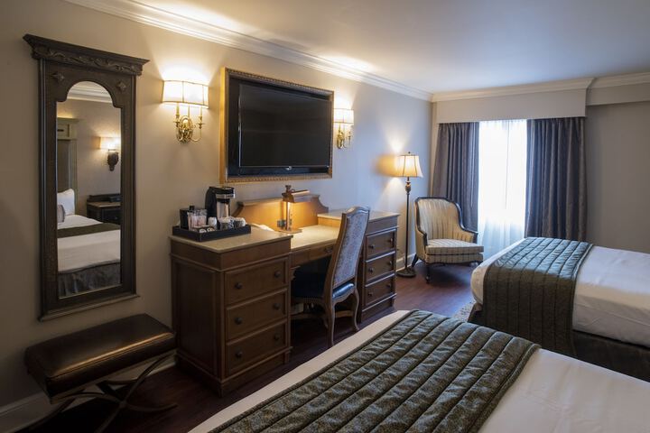 Room 43 of 67