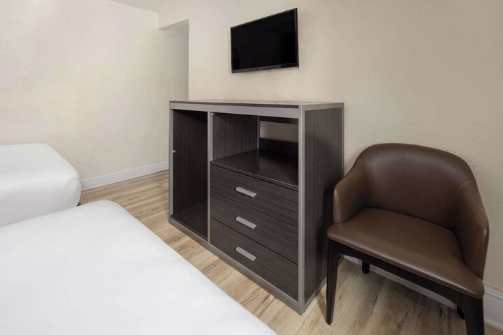 Room 38 of 50