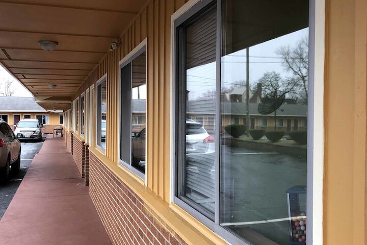Downtown motel