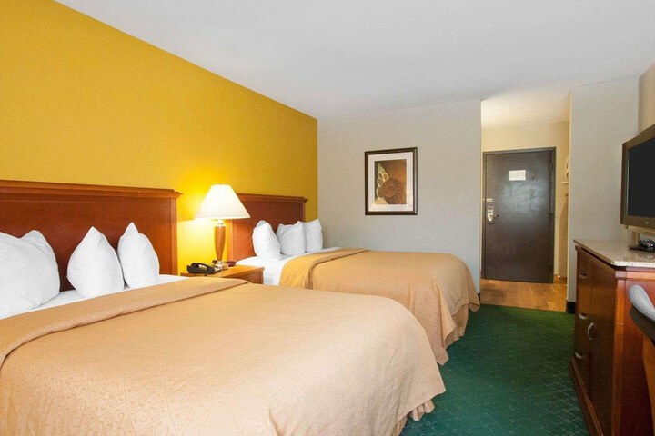 Quality Inn Cairo I-57