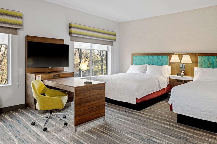 Room 16 of 40