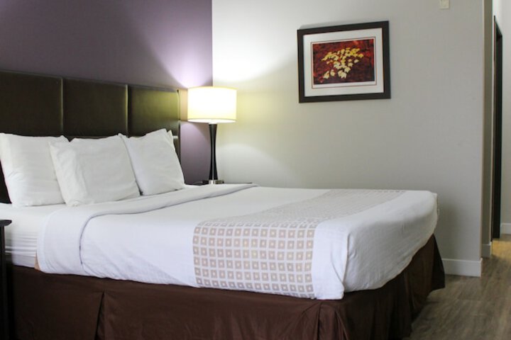 Room 22 of 32