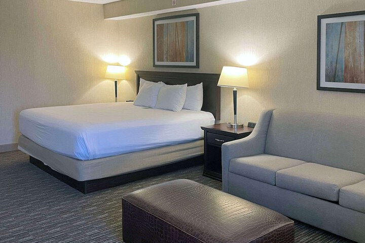 Prado Hotel