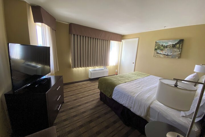 Room 35 of 38