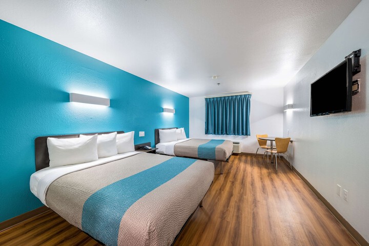 Room 15 of 27