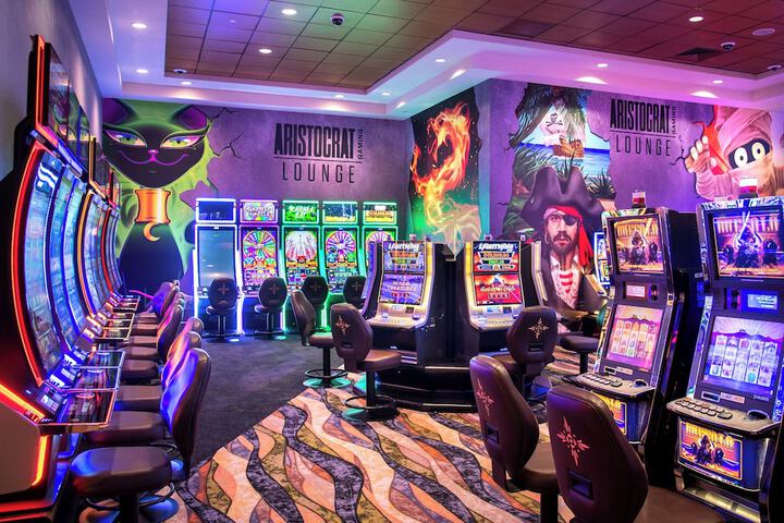 Mohegan Pennsylvania Casino Resort - Adults Only 21+