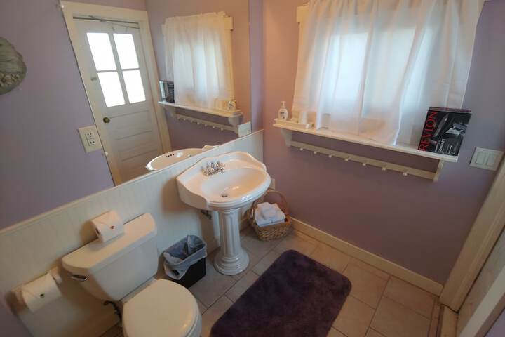 Island Guest House B & B