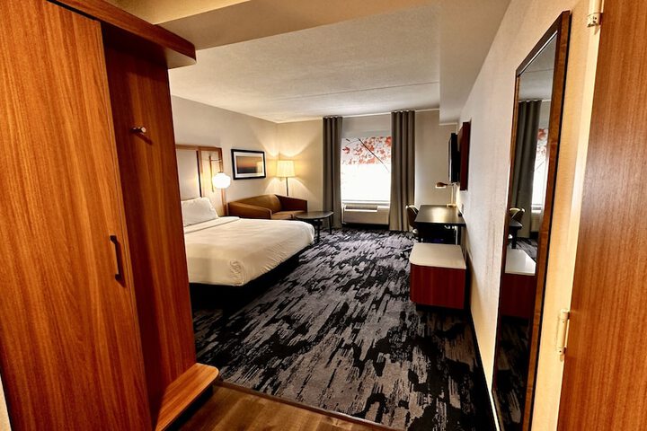 Room 51 of 58
