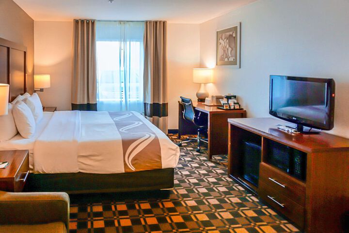 Room 27 of 46