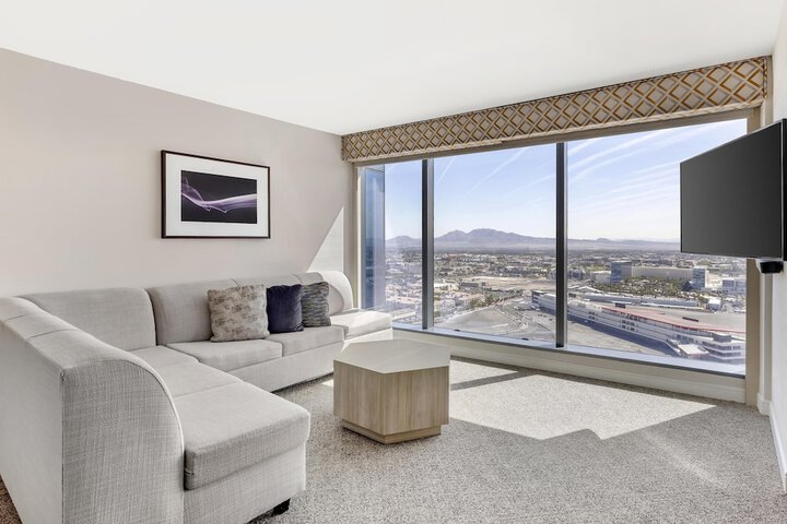 Hilton Grand Vacations Club Elara Center Strip Las Vegas