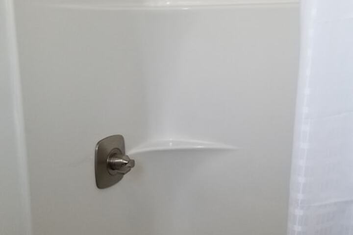 Room 8 of 12