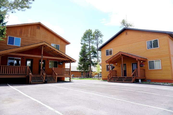 Hotel 8 of 43