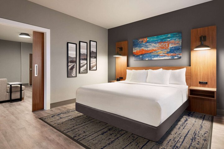 Room 42 of 57