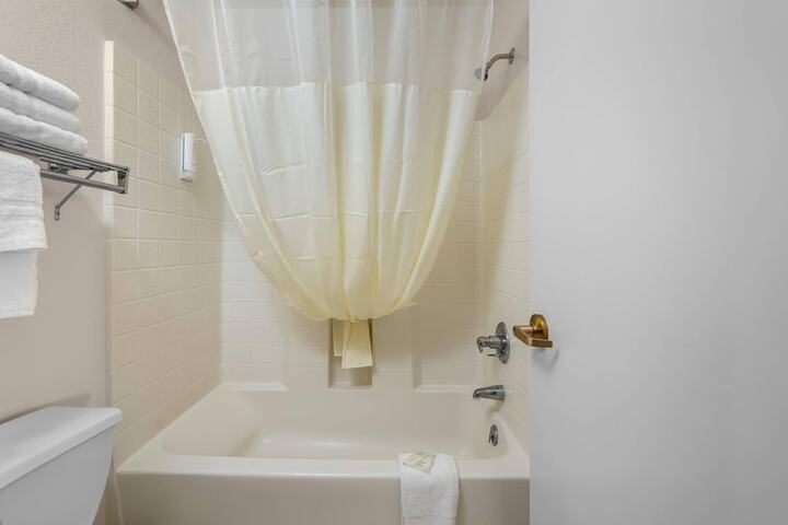 Rodeway Inn Copper Stay Benson AZ I-10 Exit 304