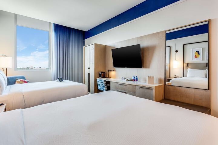 Room 54 of 98