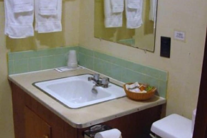 Room 108 of 154