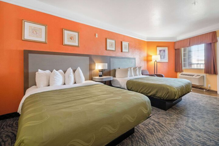 Room 32 of 57
