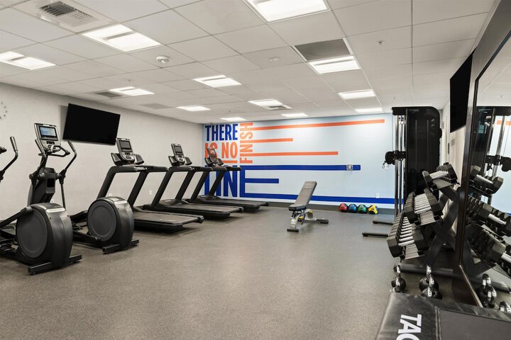 Hampton Inn & Suites Los Angeles - Glendale