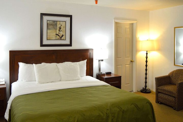 Room 21 of 49