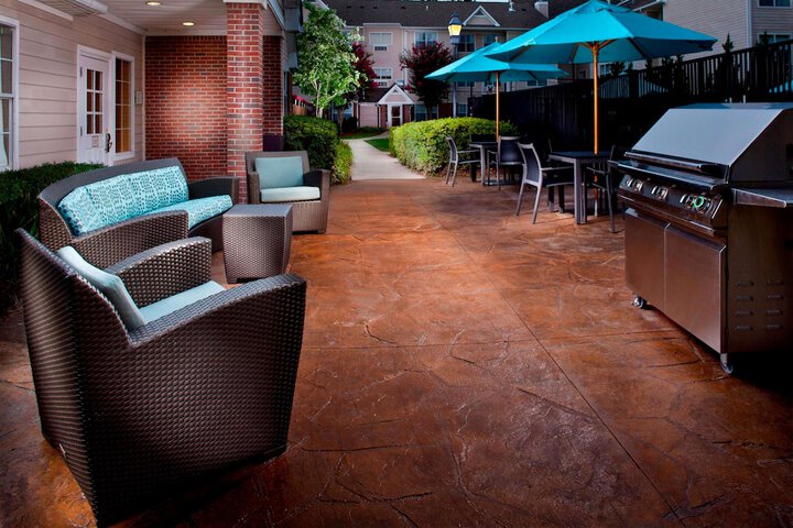 Terrace/Patio 21 of 24