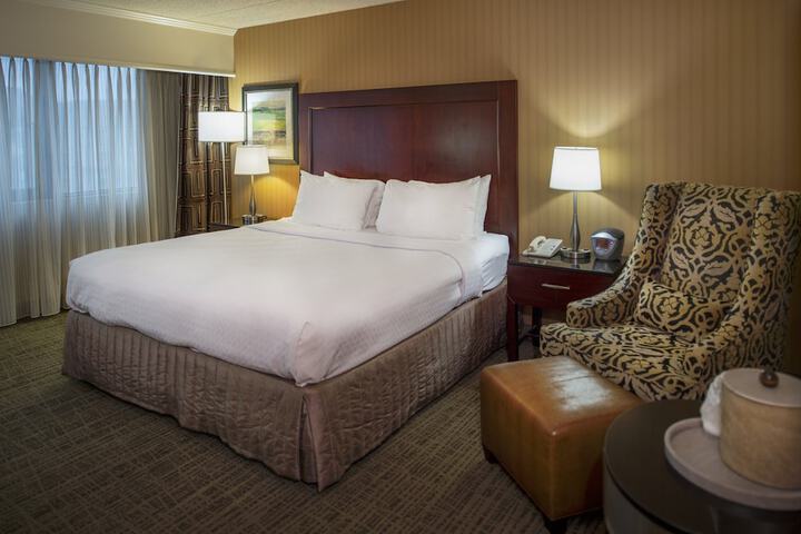 Crowne Plaza St. Louis Airport by IHG