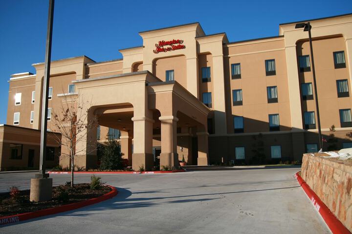 Hotel 4 of 51