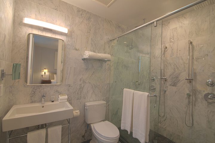 Room 47 of 104