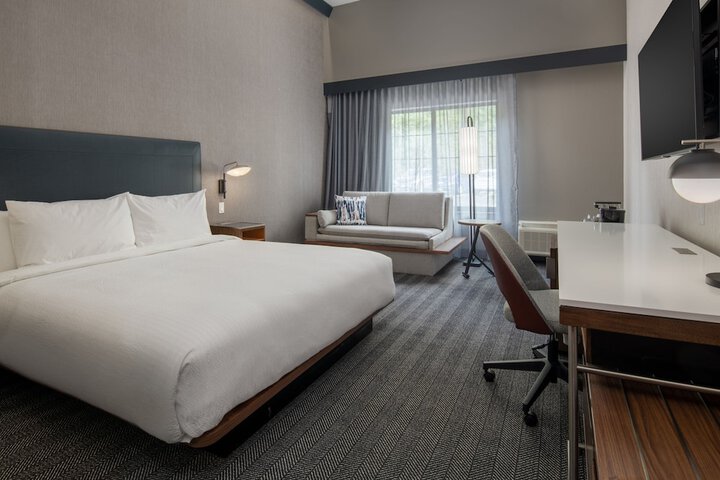 Room 20 of 32