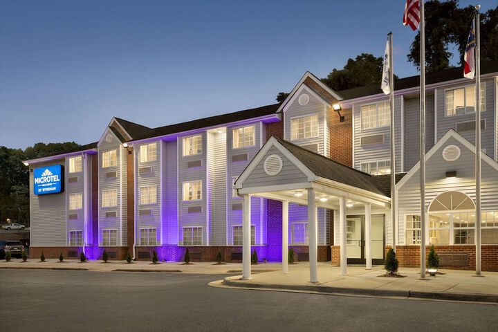 Hotel 2 of 53
