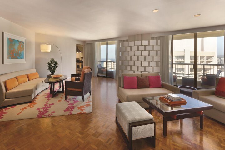 Hyatt Regency Waikiki Beach Resort & Spa
