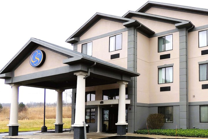 Hotel 3 of 52