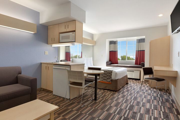 Room 11 of 29