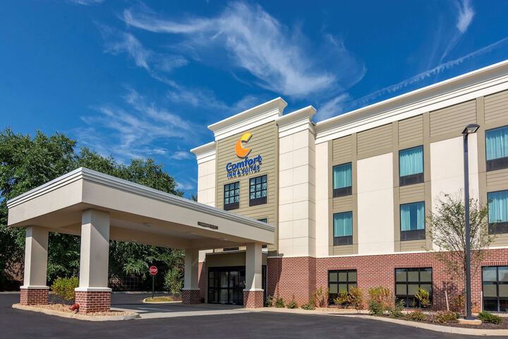 Hotel 2 of 27