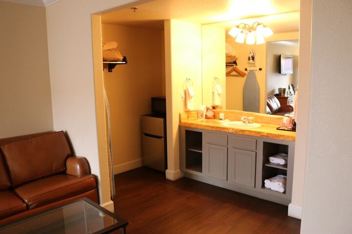 Room 22 of 51