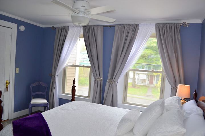 Room 28 of 42
