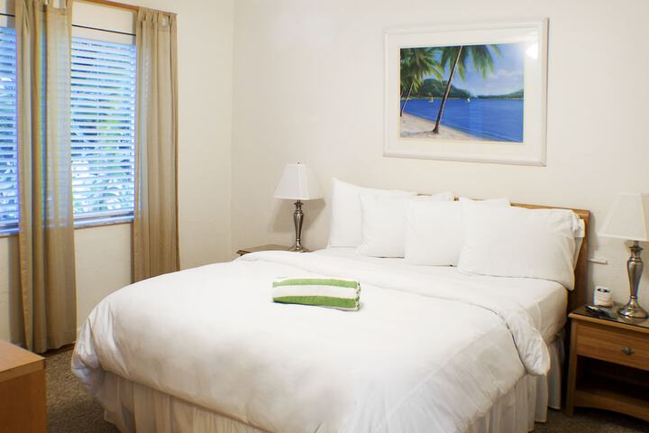 The Cabanas Guesthouse & Spa - Caters to Gay Men