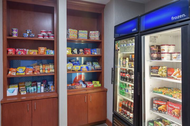 Hampton Inn & Suites Knoxville-Downtown