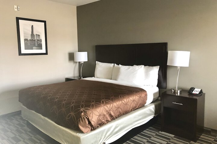 Room 21 of 34