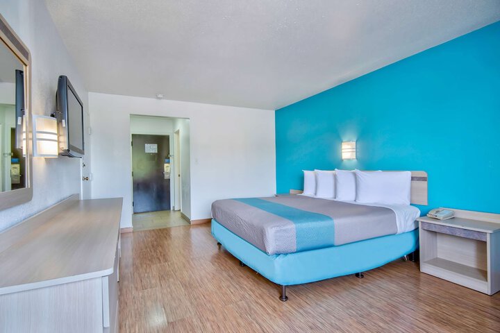 Room 22 of 24