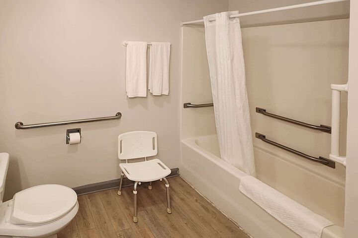 Room 47 of 80