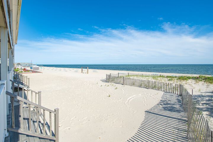 Riviera Beach Resort