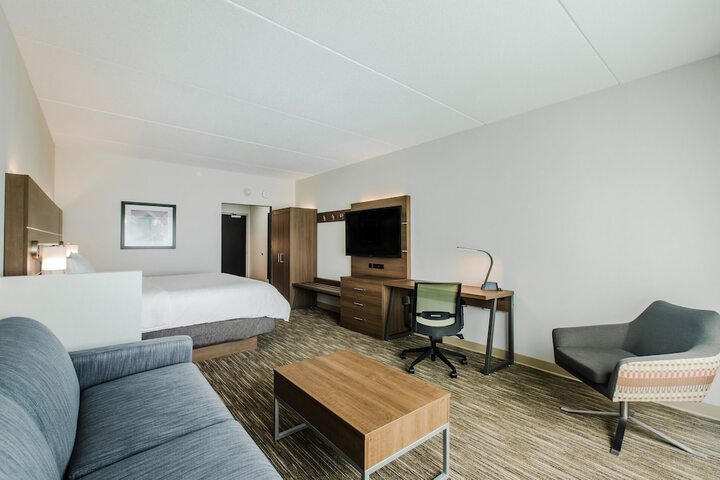 Room 47 of 107