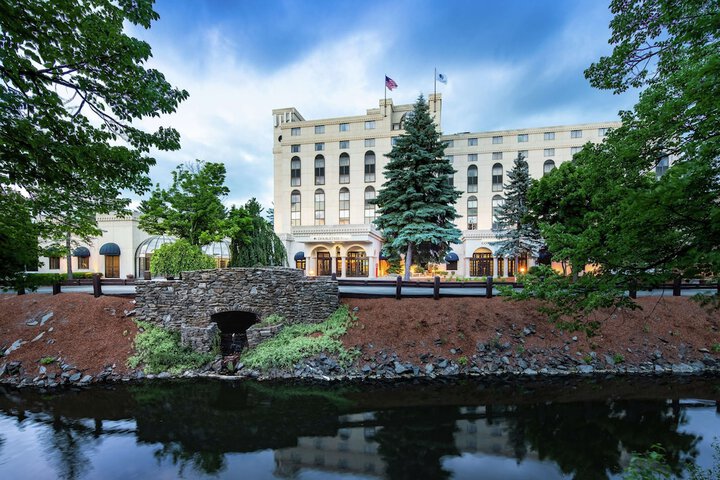 Hotel 2 of 49