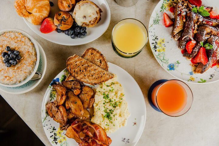 Breakfast/Coffee Service 81 of 85